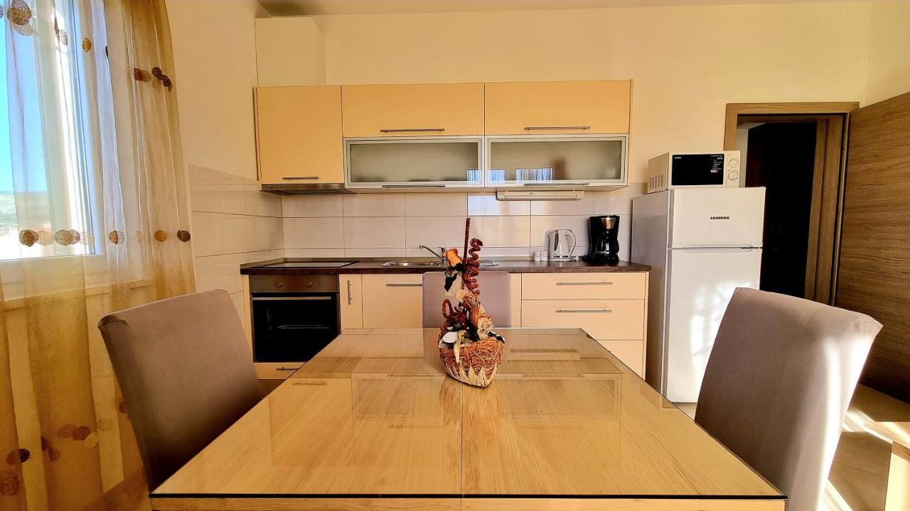 Apartments Bava Трогир Экстерьер фото