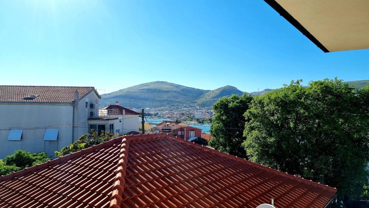Apartments Bava Трогир Экстерьер фото