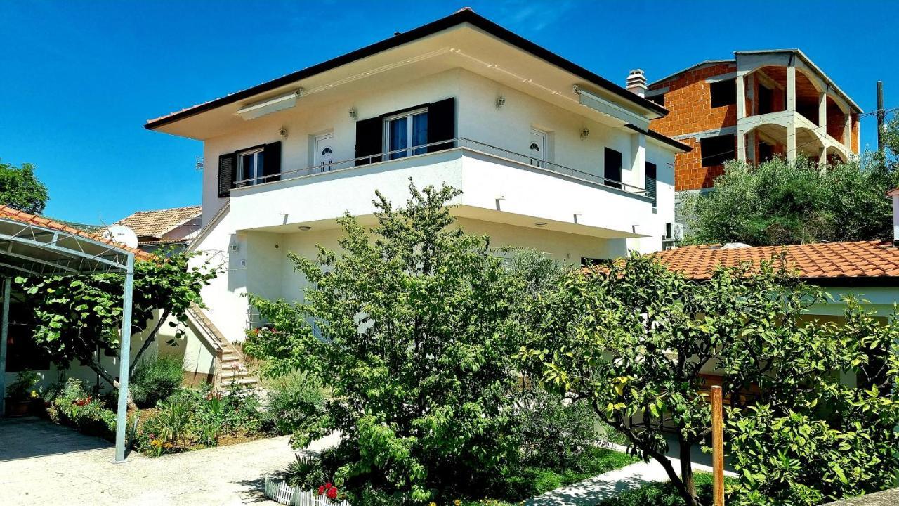 Apartments Bava Трогир Экстерьер фото