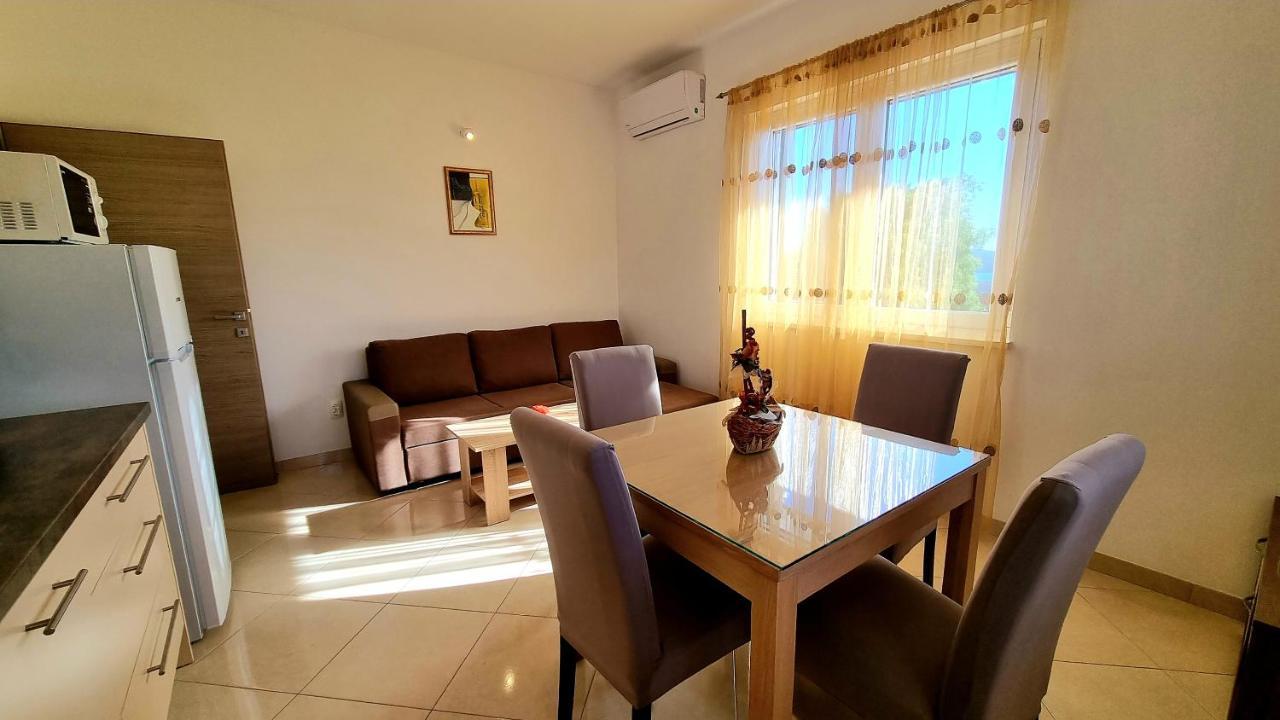 Apartments Bava Трогир Экстерьер фото