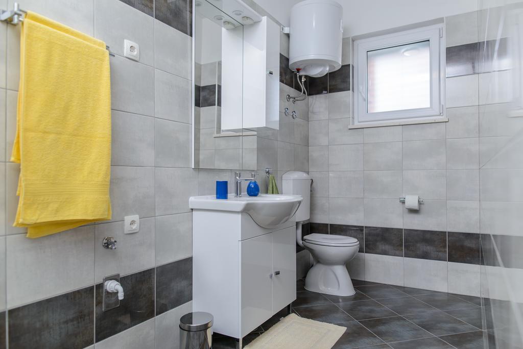 Apartments Bava Трогир Экстерьер фото